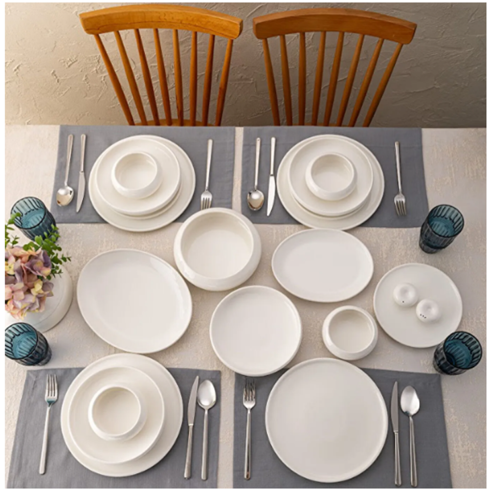 İstanbul Porselen Kınalıada 53 Parça 12 Kişilik Yuvarlak Yemek Takımı